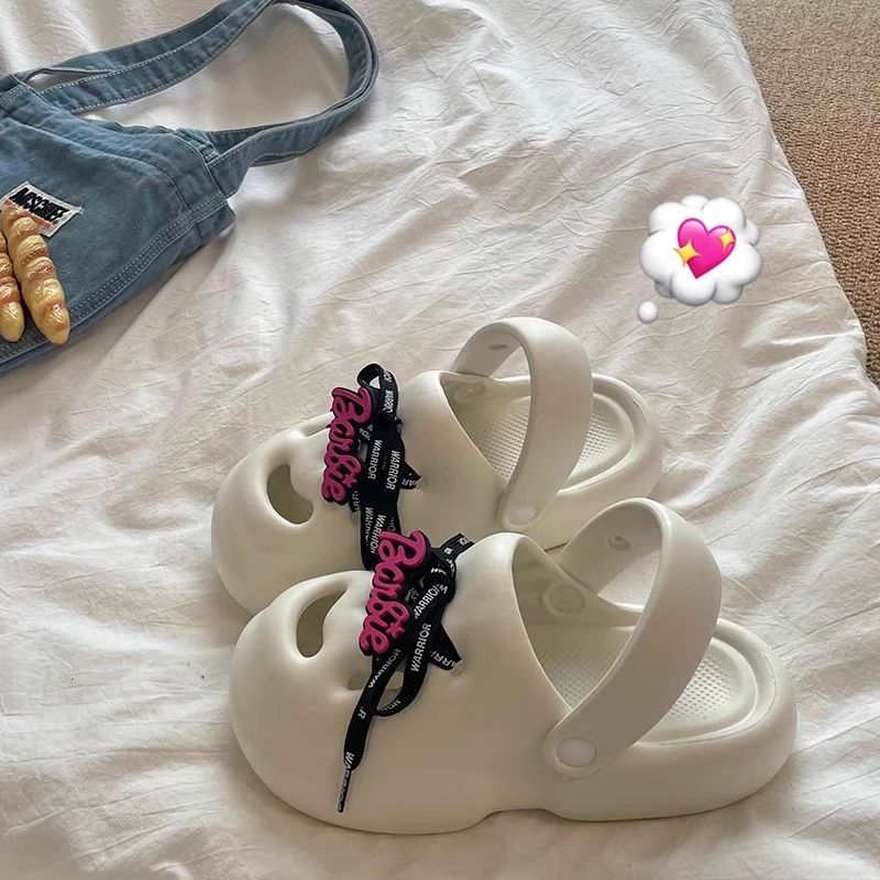 学院风洞洞鞋女款夏季外穿2024新款沙滩松糕厚底增高凉鞋黑色拖鞋