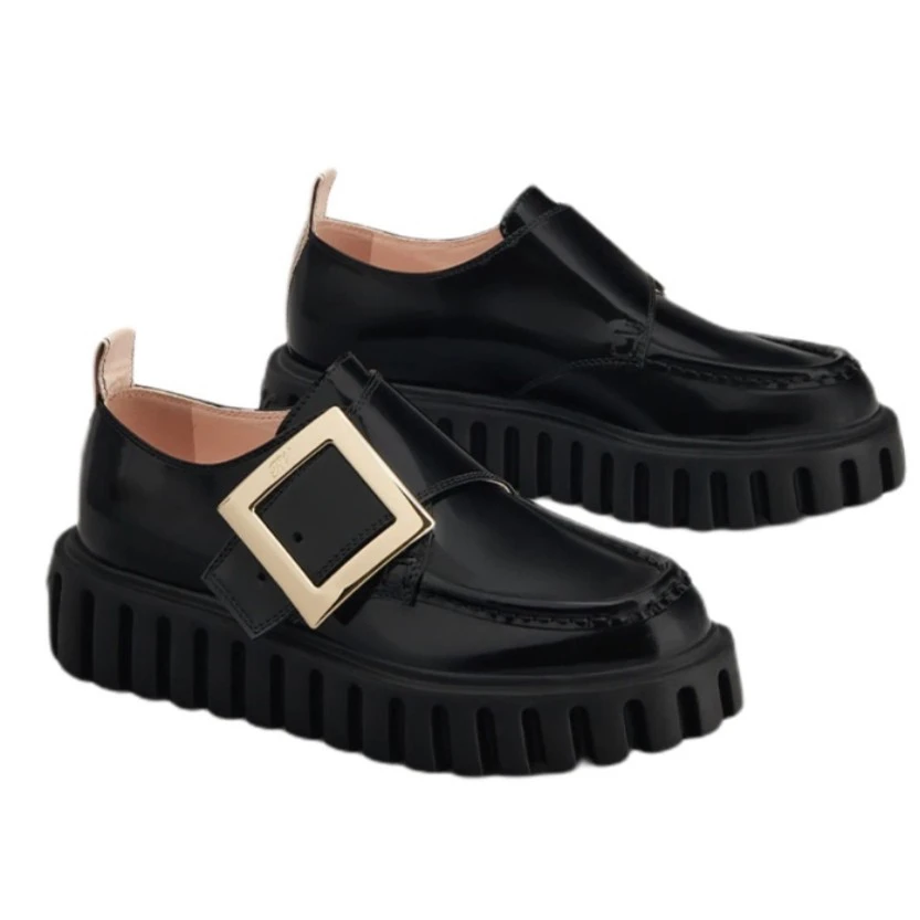 99新 Roger Vivier/罗杰·维威耶 经典亮面方扣乐福鞋36码/ 未使用