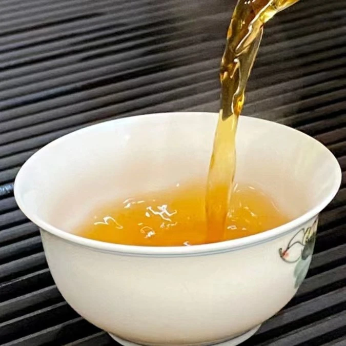2017年兴海~风和日丽~云南大叶种晒青茶普洱茶生茶357克一饼