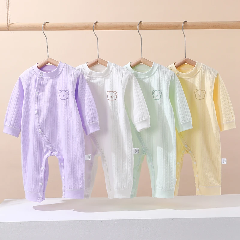 婴儿连体衣纯棉男女宝宝爬服春秋长袖哈衣新生儿打底无骨连体衣