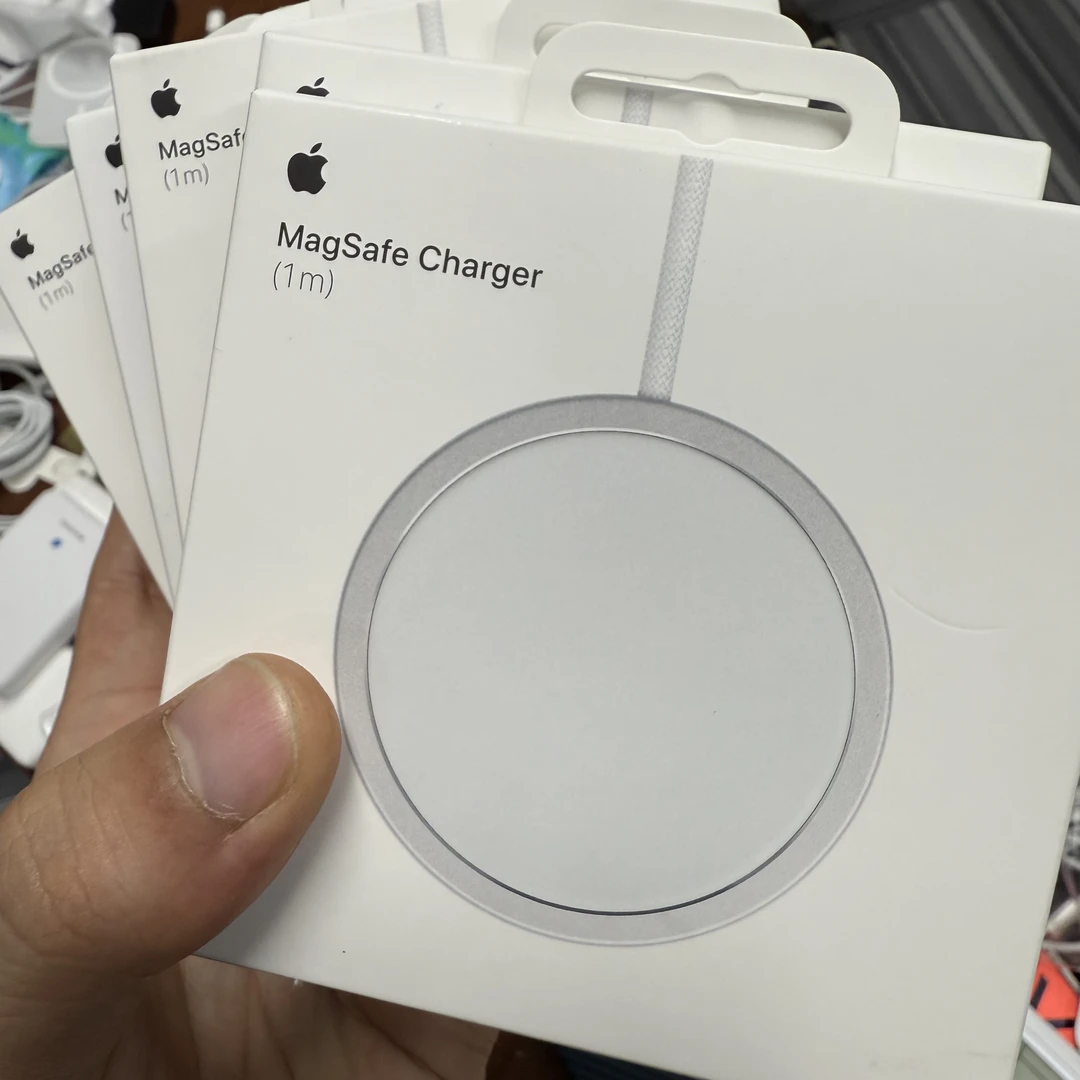 准新品 Apple/苹果 原装磁吸无线冲 25w  编织新款带发票未拆封 Z