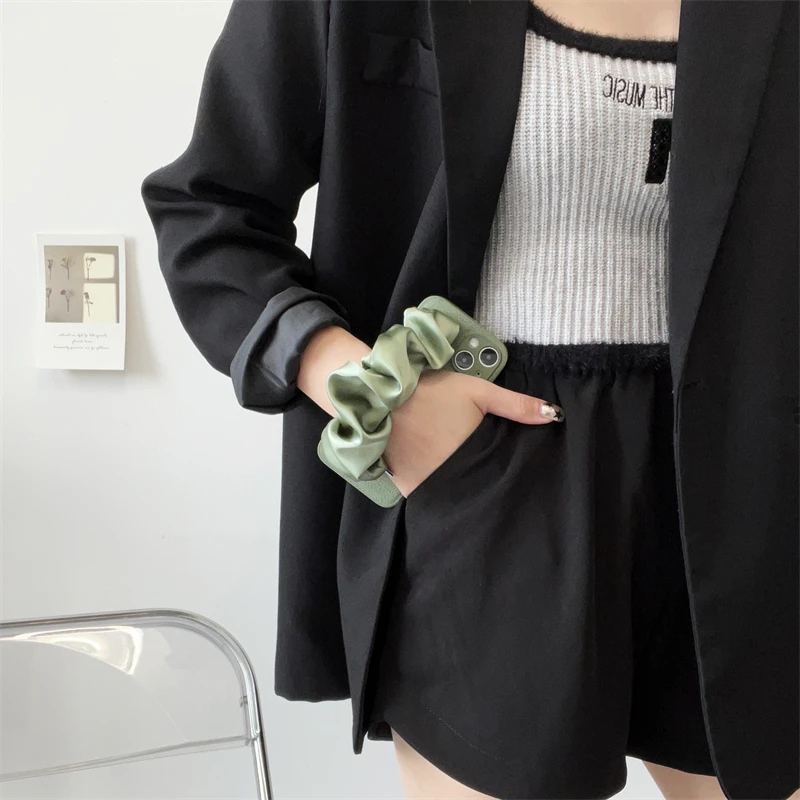 guyo苹果14手机壳斜挎iPhone13轻奢12PM全包软壳14plus时尚高级感