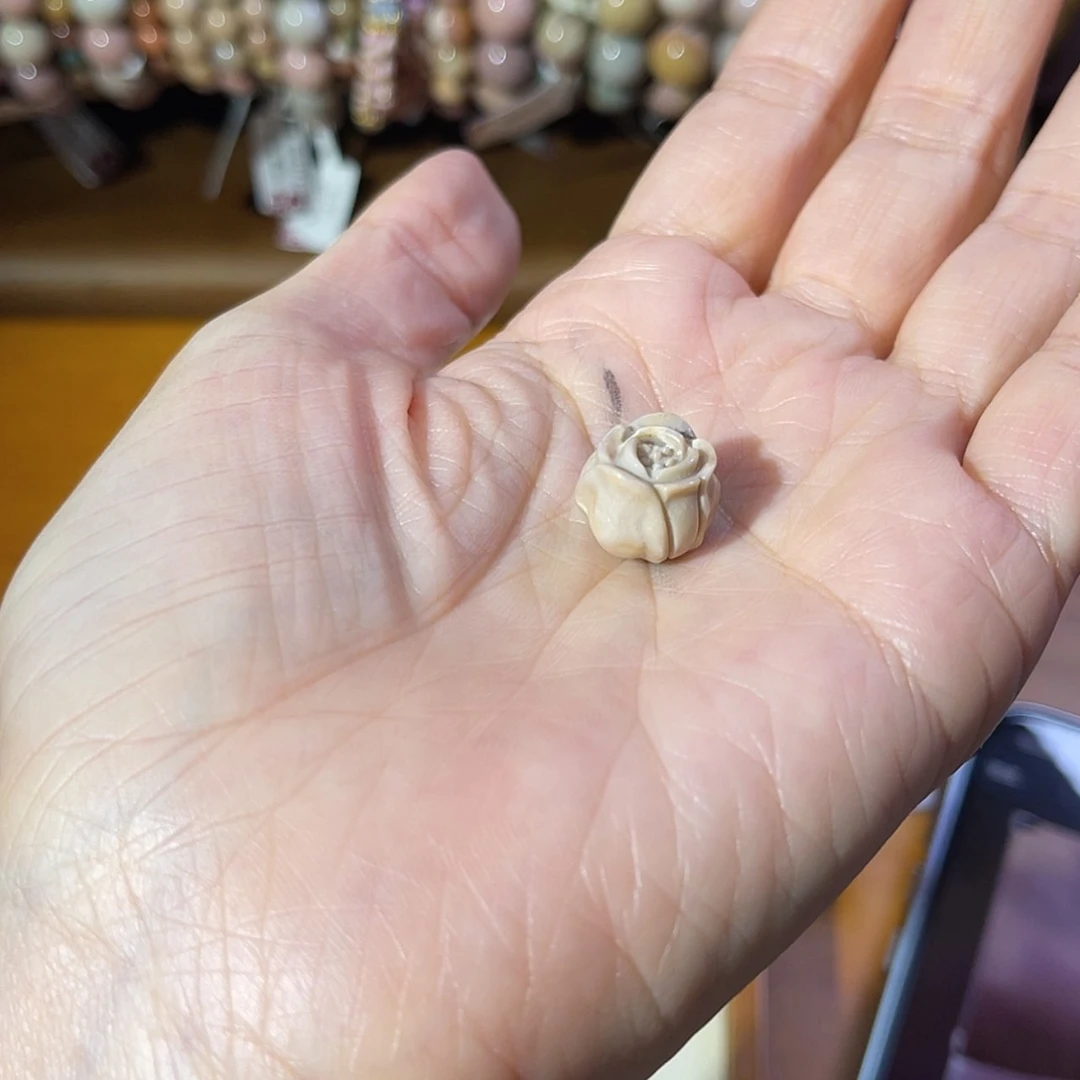 【闪购商品】石英质玉手镯未镶嵌?**?