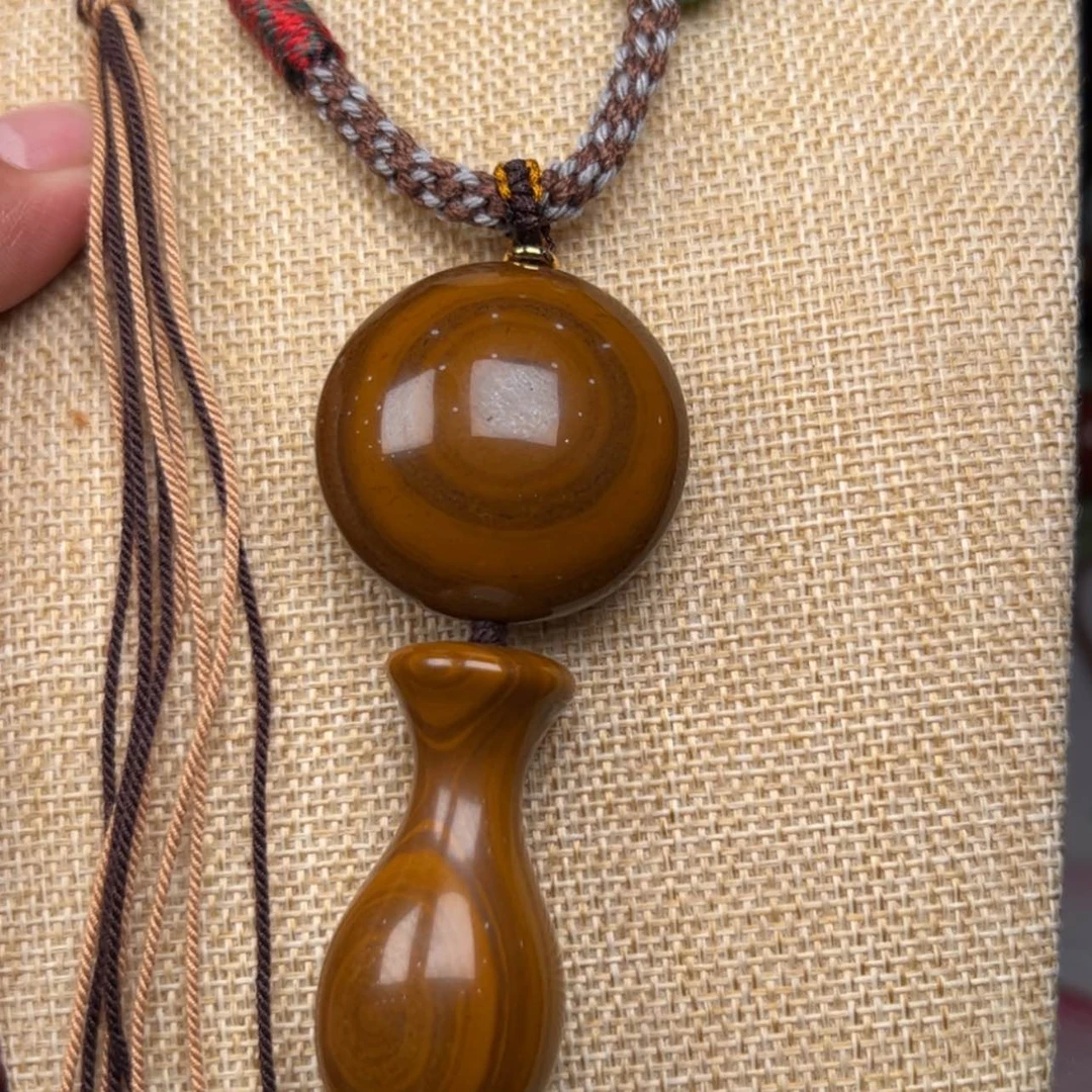 【闪购商品】石英质玉颈饰未镶嵌