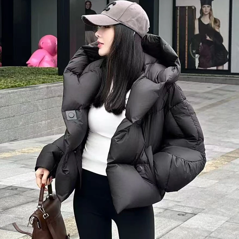 2025新款反季大促时尚简约设计师短款90白鸭绒羽绒服外套女7088