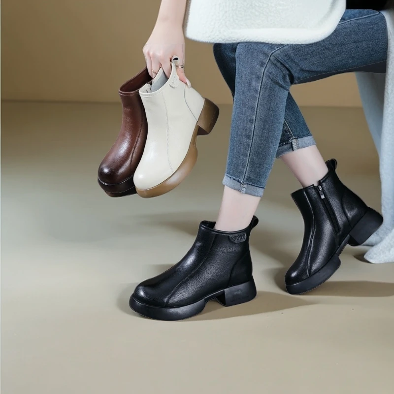 新款头层牛皮秋冬季英伦风靴子百搭时尚女士马丁靴圆头短靴
