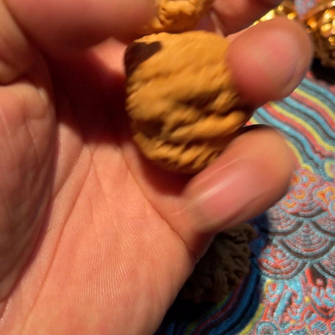 【闪购商品】文玩核桃吊坠白*师