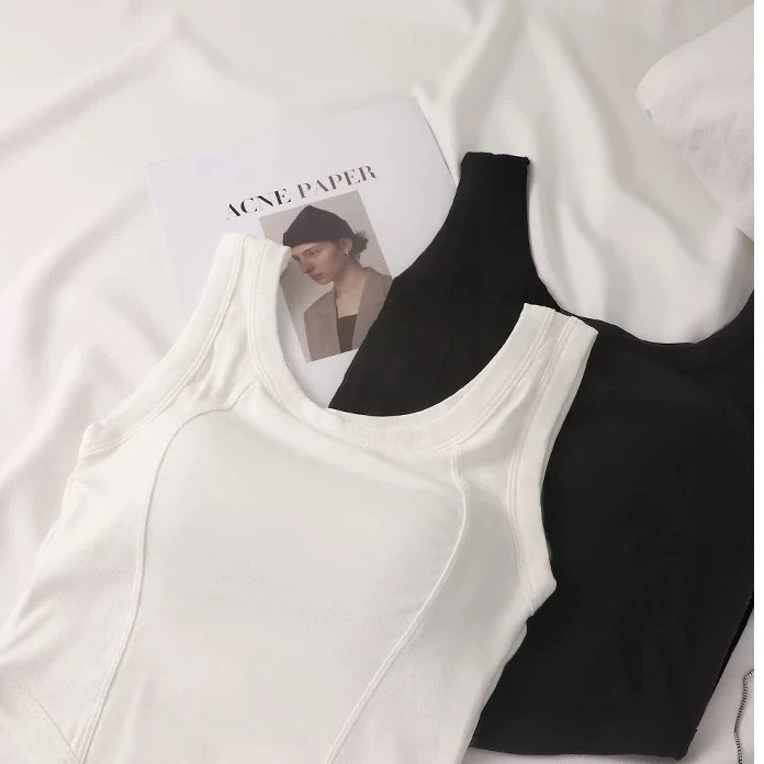 秋冬吊带背心女新款小众独特上衣自带胸垫冬季保暖