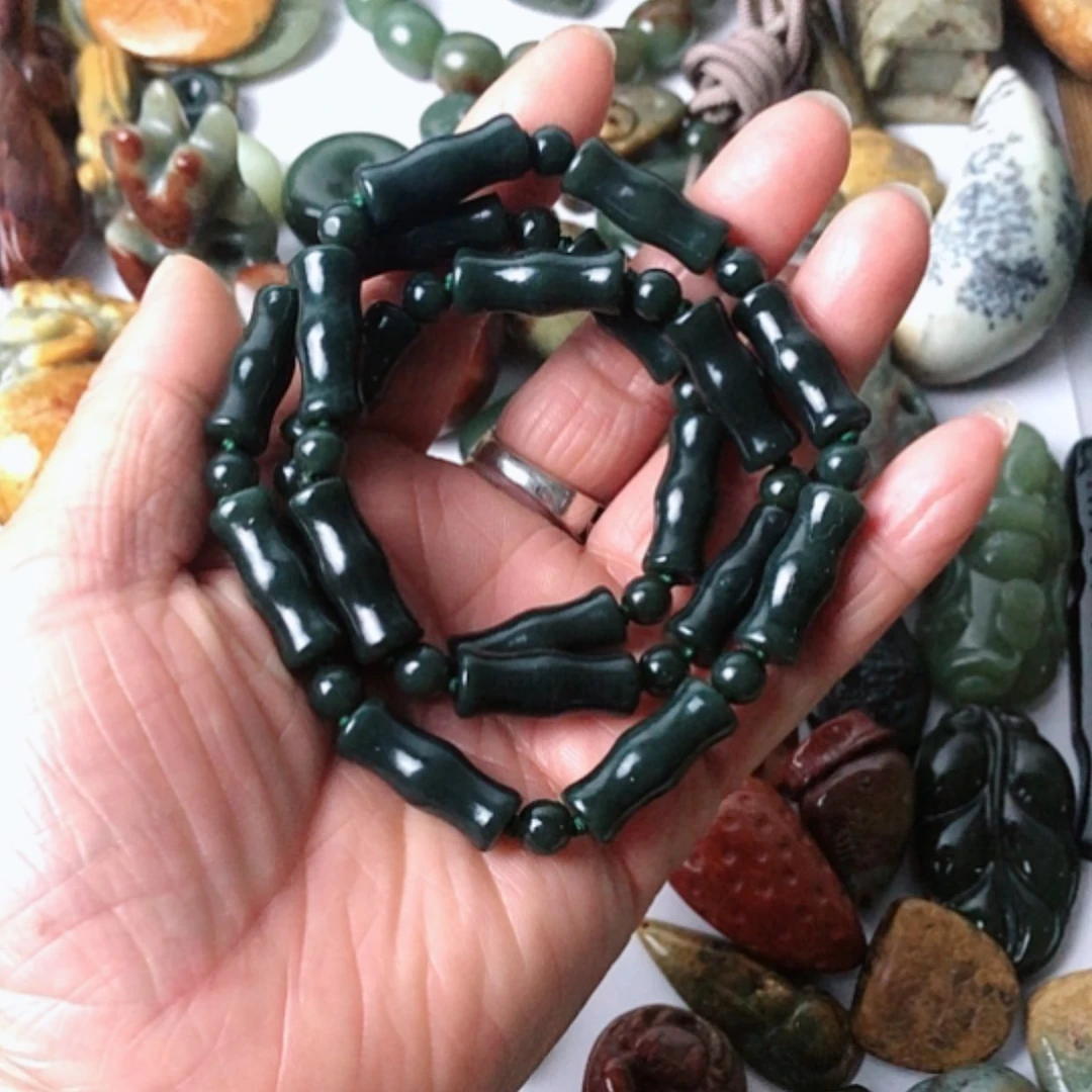 【闪购商品】岫岩老玉（透闪石质玉）挂件未镶嵌腹***者