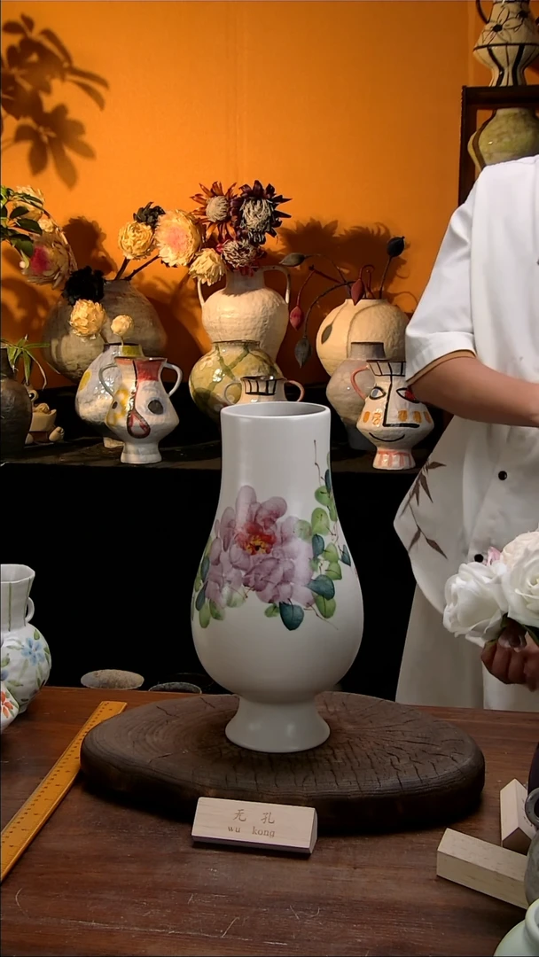 【闪购商品】55景德镇花瓶花器（高33口10）