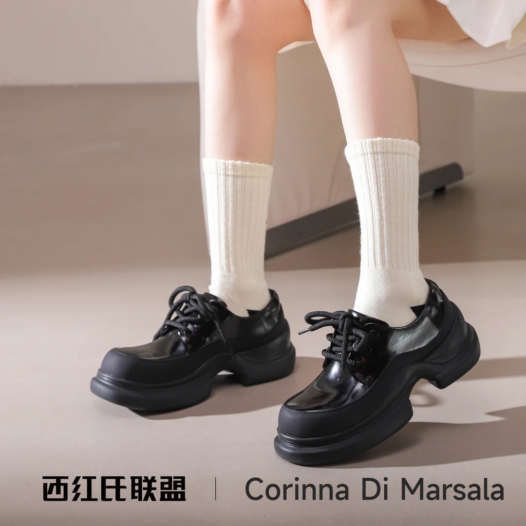 Corinna di Marsala低帮圆头黑白时尚优雅秀气深口系带乐福小单鞋