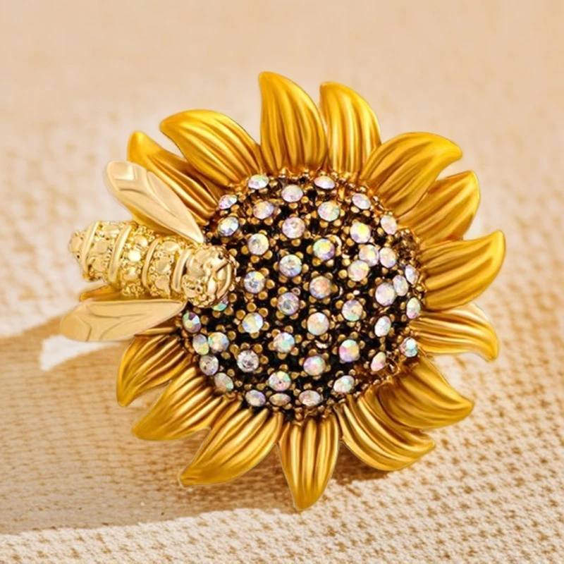 合金胸针 新款复古高档灵动蜜蜂雏菊胸针个性向日葵胸花气质胸花