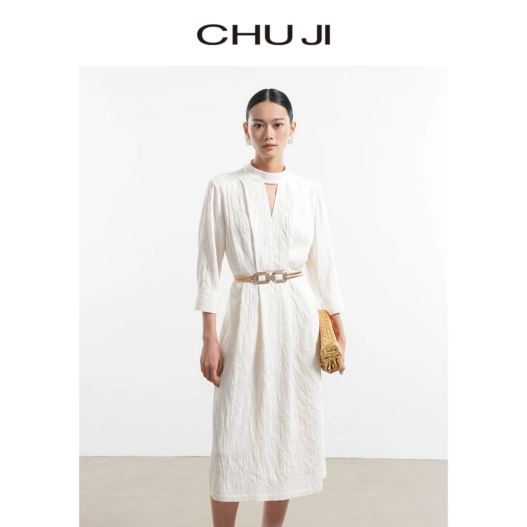 Chuji/出迹夏款米白色通勤气质肌理感连衣裙-23S585L收腰设计师