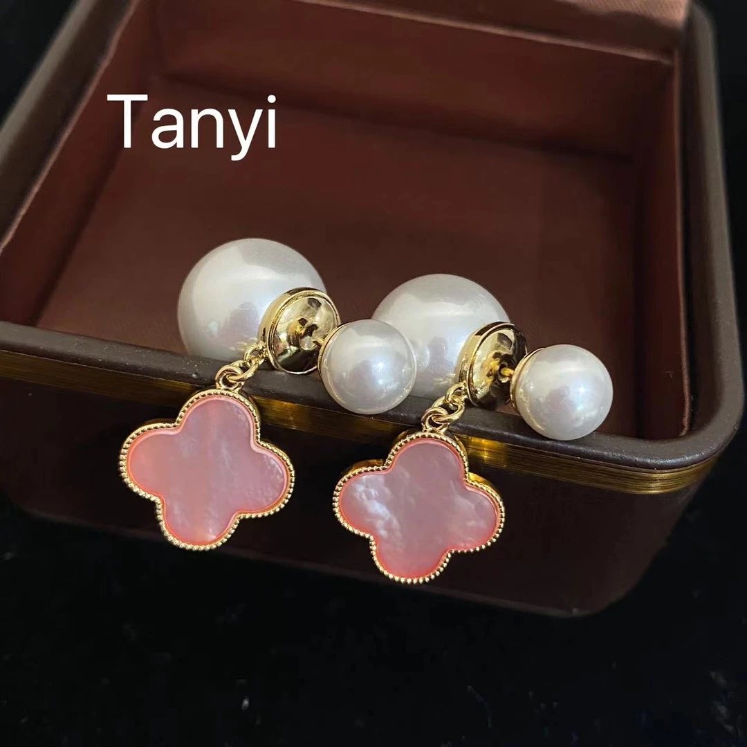 檀亿 铜合金耳饰 粉色四叶花珠珠轻奢气质时尚法式百搭简约耳环70