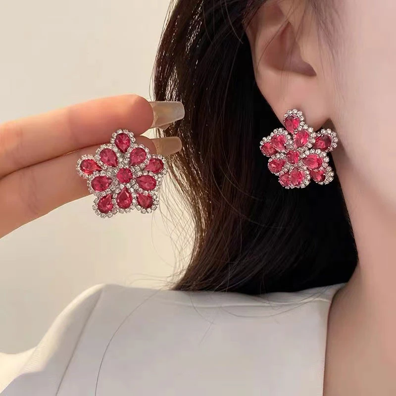 铜合金耳饰 【玫瑰花朵】轻奢高级重工时尚法式浪漫满锆时尚耳钉