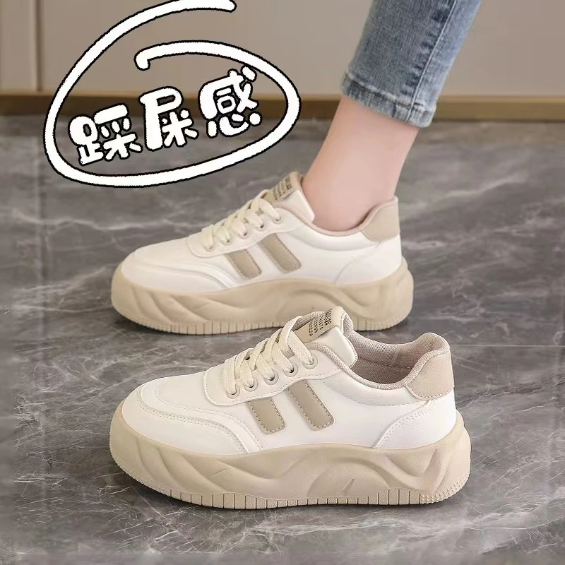 【万达撤柜】踩屎感小白鞋女2024新款春季爆款厚底防滑软底运动板鞋