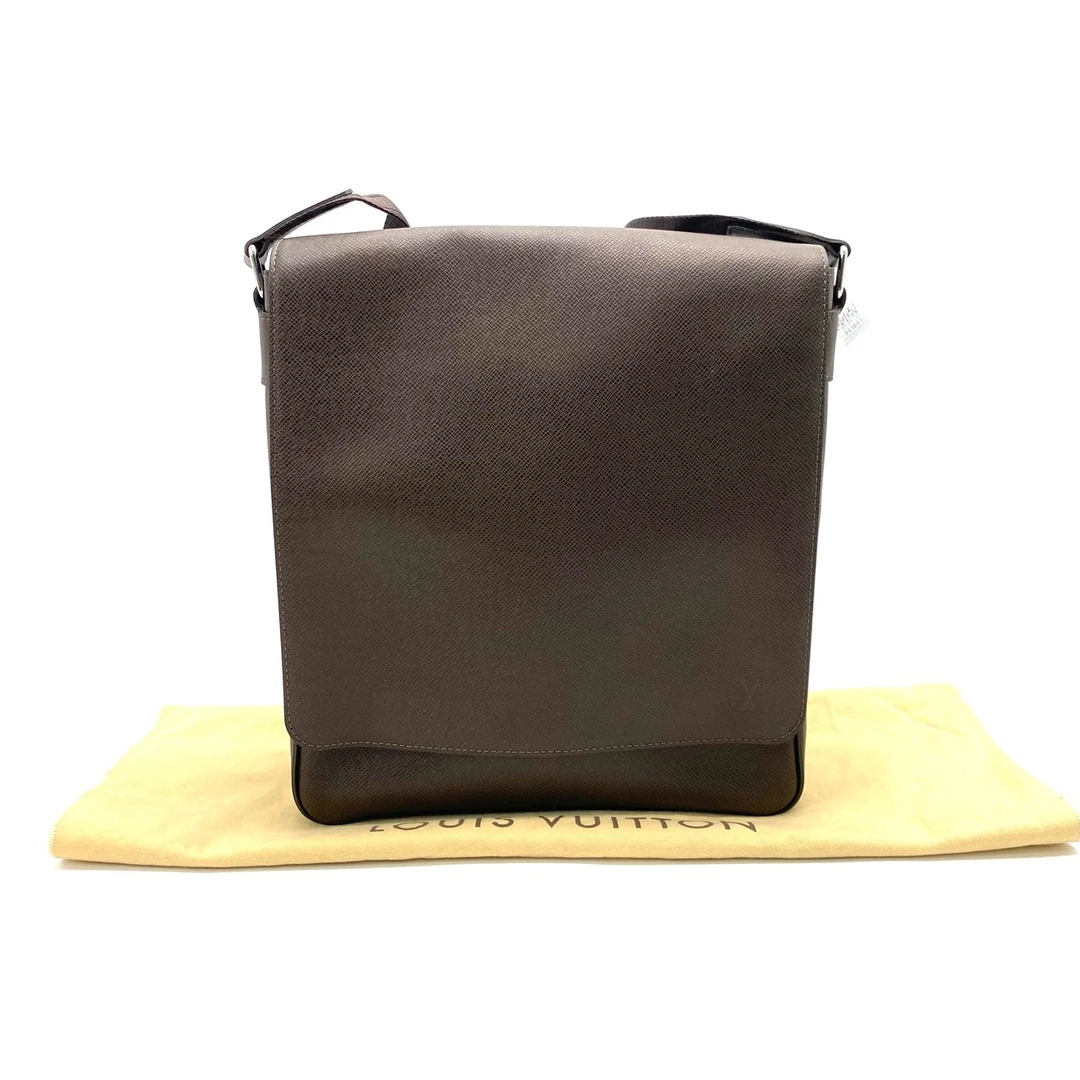 95新 LouisVuitton/路易威登 98新全皮十字纹翻盖邮差包尺寸29/32