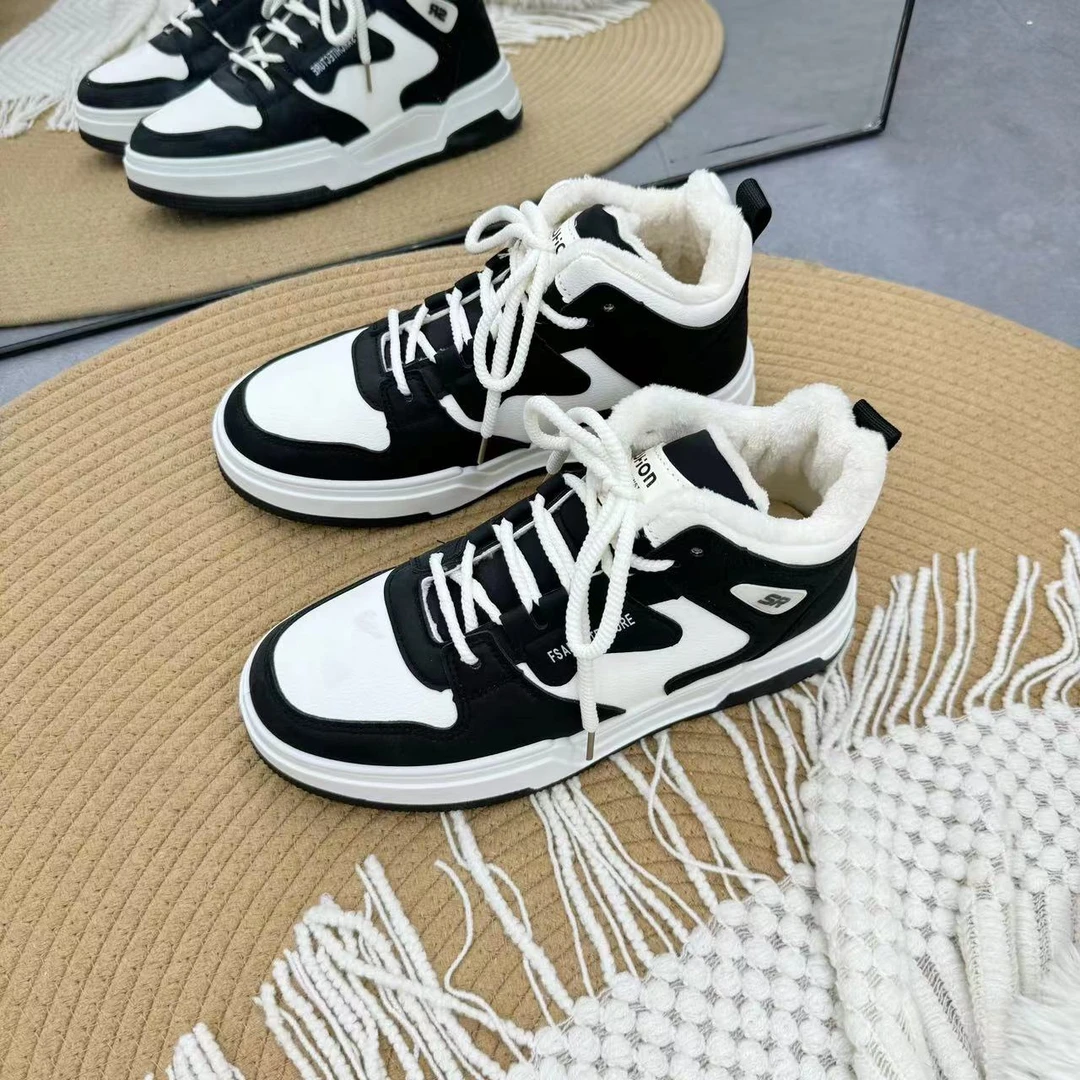 8886 【40码 男女同码】高帮加绒休闲鞋2025新款皮面休闲板鞋运动鞋