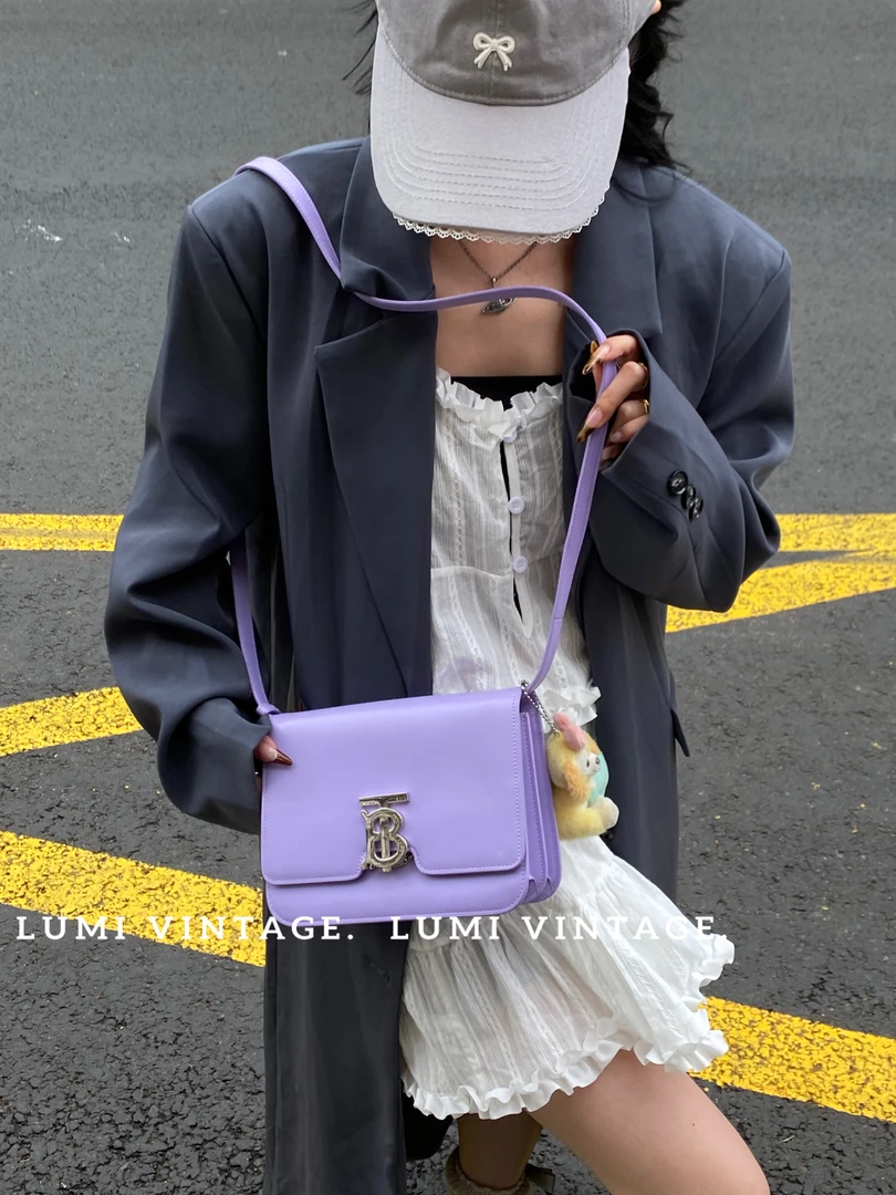 95新 BURBERRY/博柏利 柔紫色斜挎单肩包49557514
