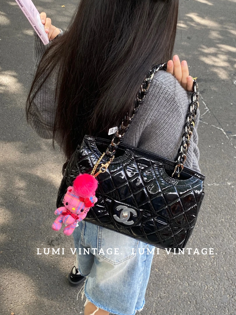 95新 Chanel/香奈儿 黑色漆皮双子星12开67520100