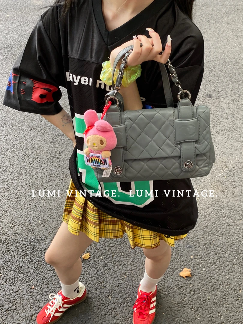 95新 Chanel/香奈儿 灰银剑桥邮差包手提包 86302805