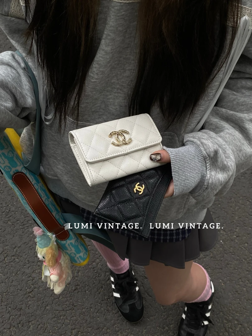95新 Chanel/香奈儿 24s白金浮雕扣荔枝牛皮卡包 27254570