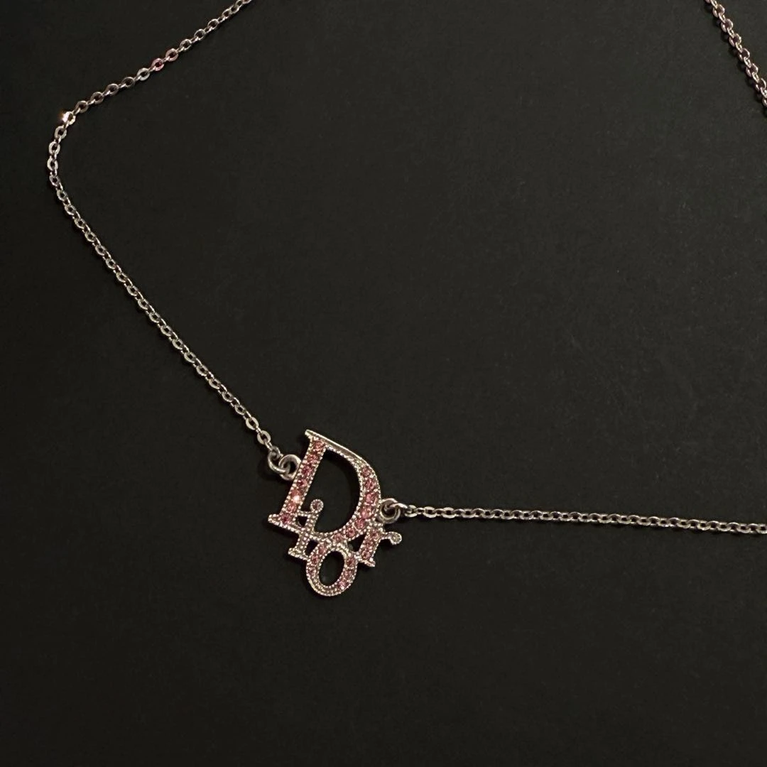 95新 DIOR/迪奥 银色粉钻大logo项链23897769