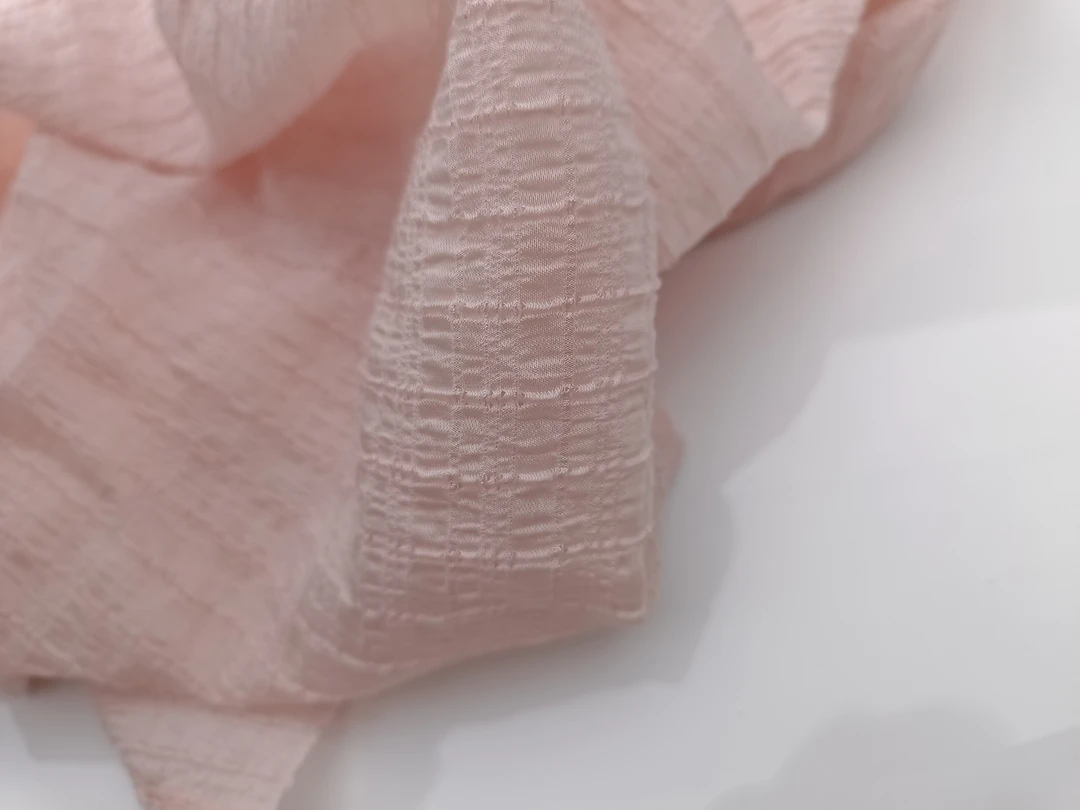 一米价天丝棉夏季面料粉色轻薄款服装面料