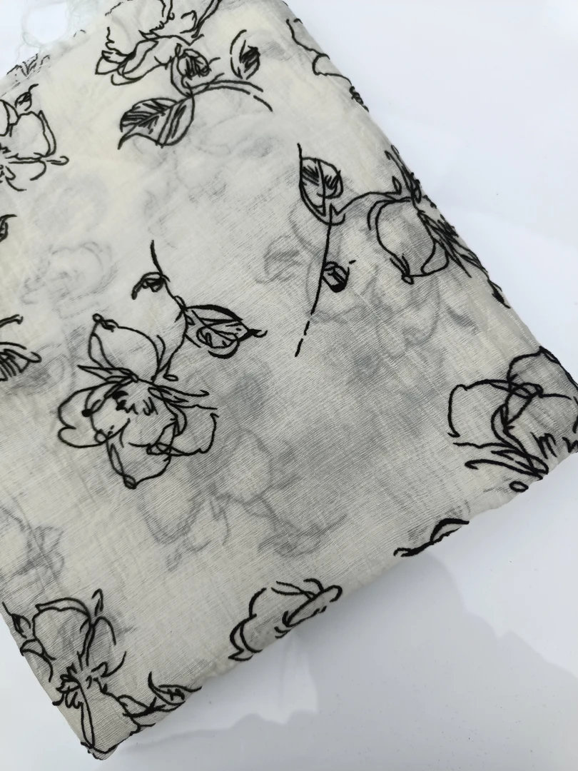 一米价夏季服装面料白色天丝提花清薄透气柔软舒适适用于汉服面料