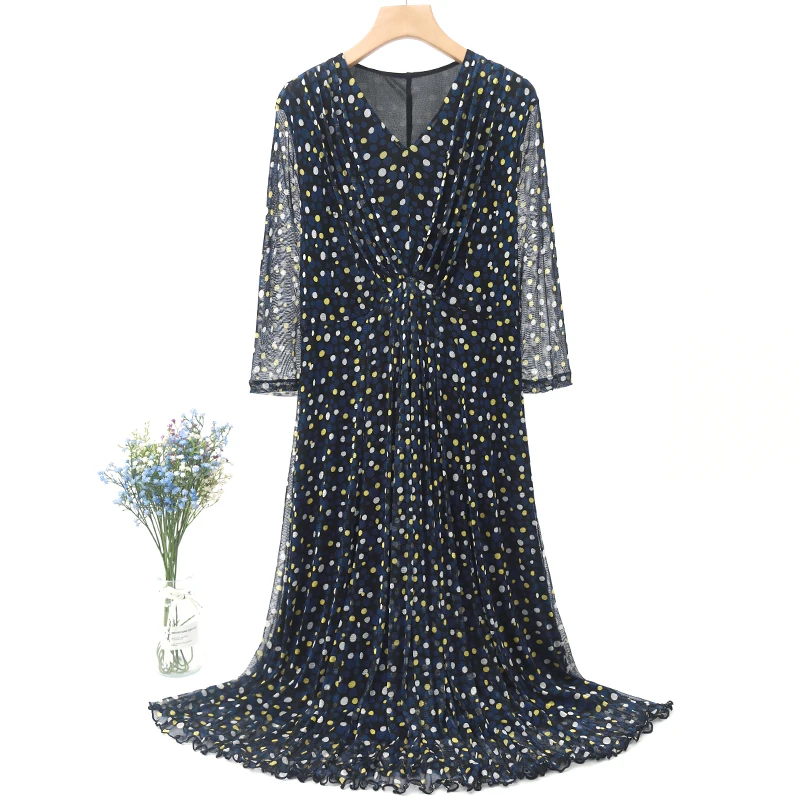 L真丝双层桑蚕丝V领连衣裙法式高级感碎花桑蚕丝80克网纱裙Q6177