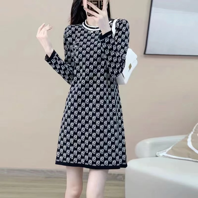 【宠粉专享】连衣裙女长袖春秋季款宽松显瘦修身气质圆领t恤裙女636