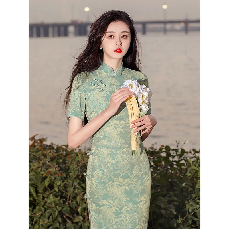 旗袍2024年新款夏季年轻款气质改良复古绿色长款中国风女装连衣裙