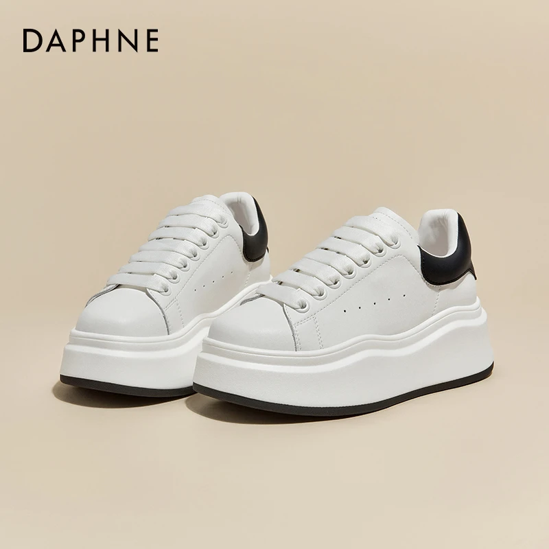 达芙妮2025春季爆款经典麦昆小白鞋厚底增高舒适休闲百搭板鞋女款