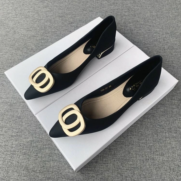 尖头单鞋法式低跟气质新款浅口粗跟百搭黑色软底软皮平底鞋女单鞋