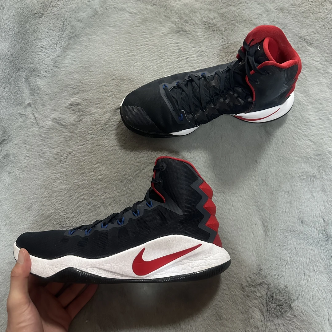 45码 Nike hyperdunk2016美国队 95新 鞋底磨损小 气垫中古篮球鞋