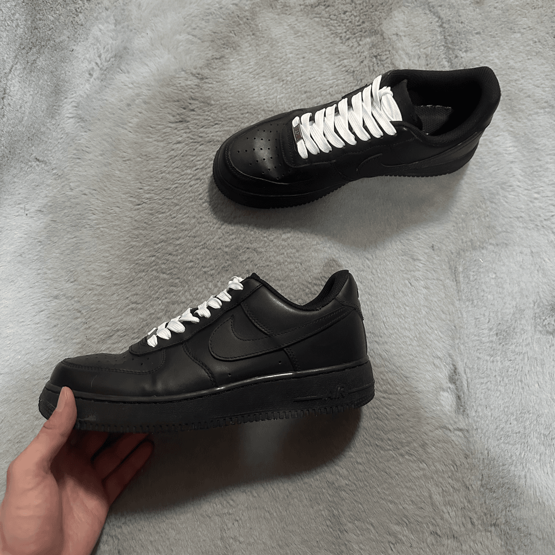 42.5码 Nike af1黑武士 90新带原盒 鞋底磨损小 鞋面新中古篮球鞋