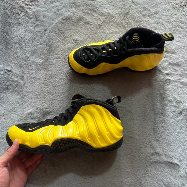 42.5码 Nike 武当喷 95新 鞋底磨损小 鞋面新 气垫好 中古篮球鞋