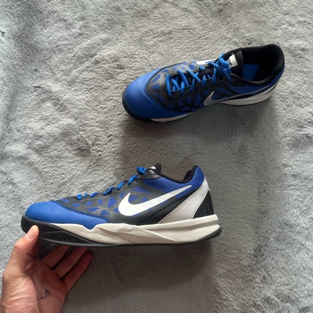 42.5码 Nike 科比attero黑蓝 90新 鞋底磨损小 鞋面新 中古篮球鞋