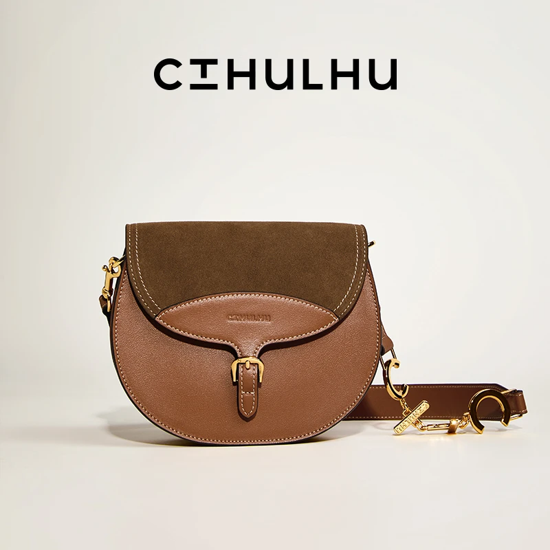 CTHULHU【字母马鞍包】CT309B069轻奢时尚休闲百搭女士单肩肩包秋WW