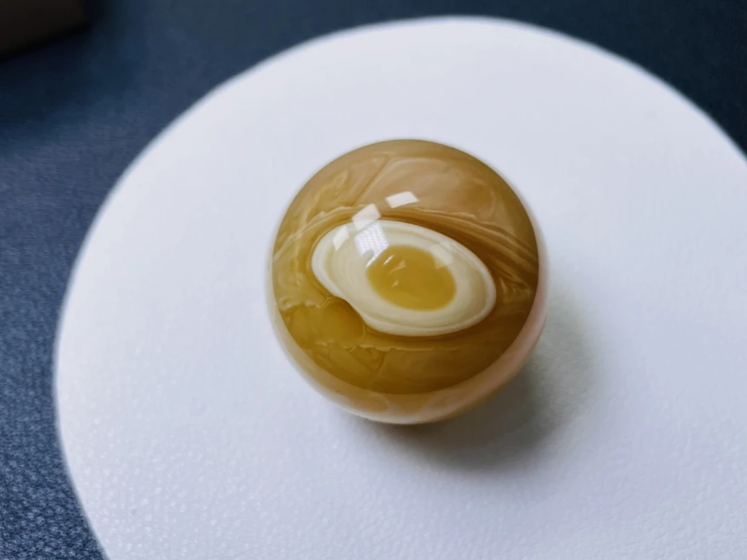 蜜蜡特色系列 一眼万年 天眼银河系 33.3mm尺寸豹子号  20.9克