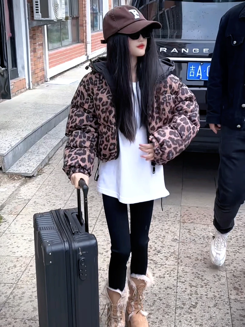 女童冬季豹纹羽绒服外套童装新款白鸭绒女孩加厚洋气棉服外套