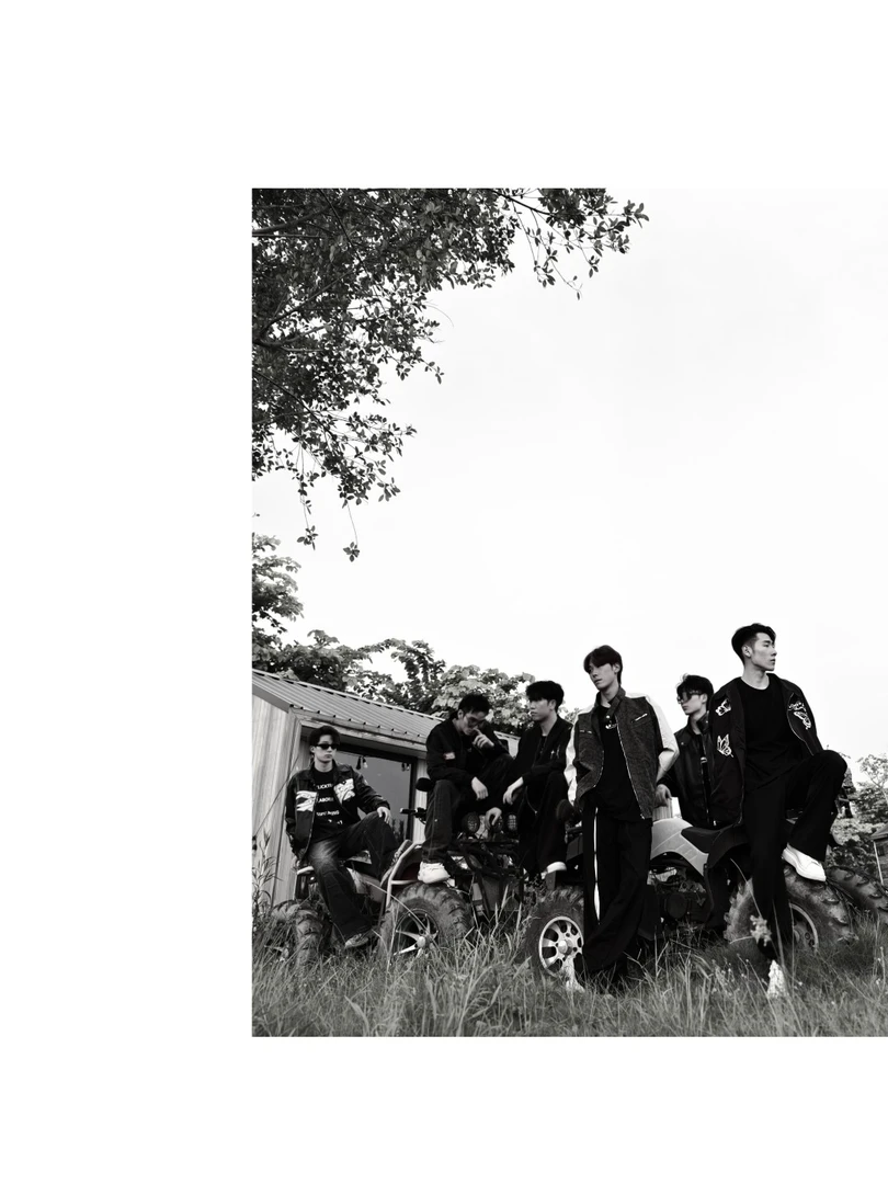 24766   小众潮牌买手设计款棉服外套  D1