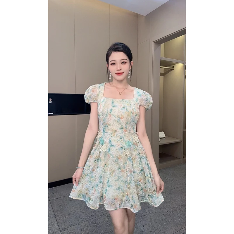 新款碎花甜美气质时尚收腰设计感方领连衣裙91247