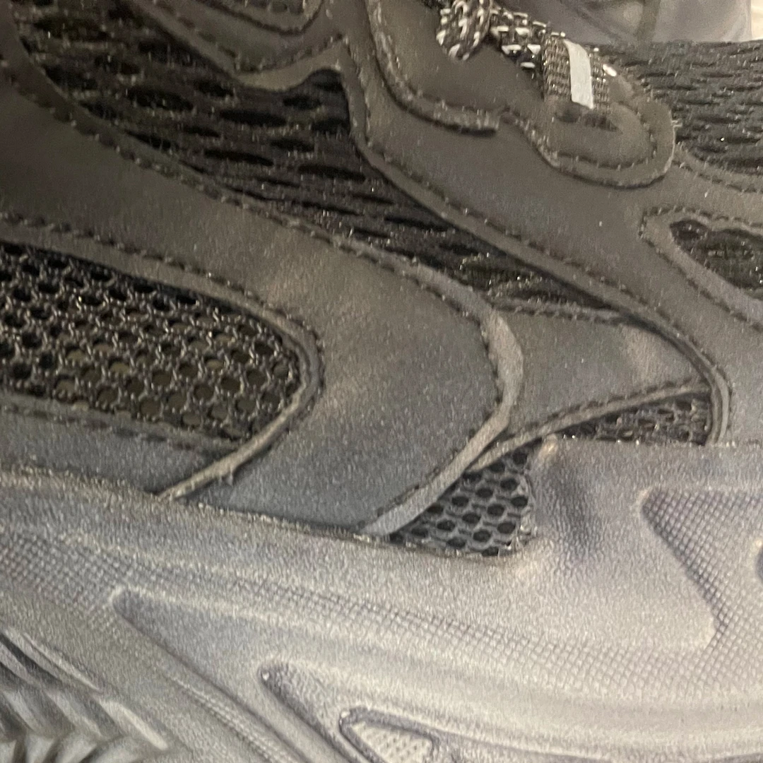 夏季休闲时尚显高超跑鞋