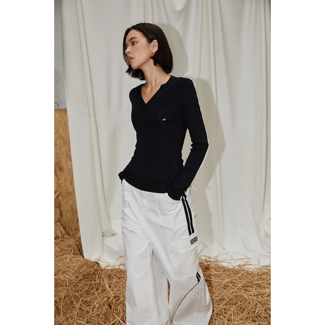 晶咕黑标金属标V领长袖修身T恤早秋运动休闲宽松上衣JG11230230