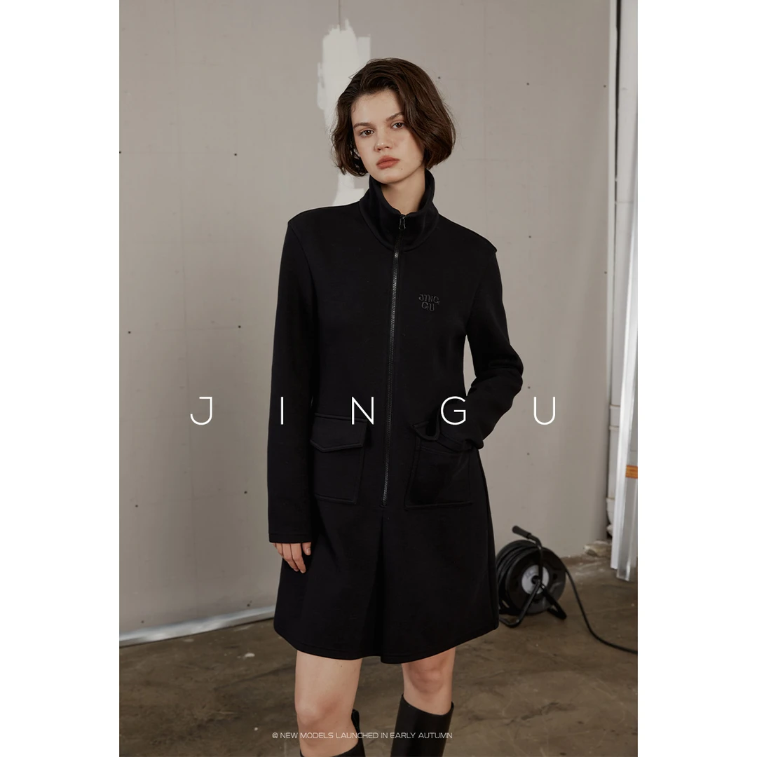 晶咕黑标刺绣口袋拉链连衣裙气质小香风宽松连衣裙JG11230347