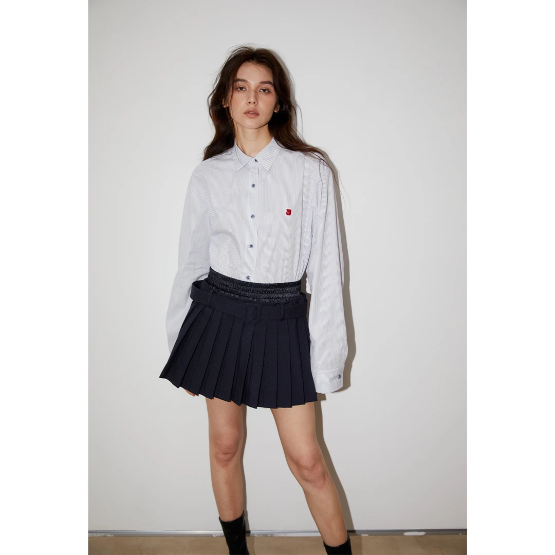 晶咕黑标撞色小J刺绣衬衫早秋时尚百搭设计JG11230240