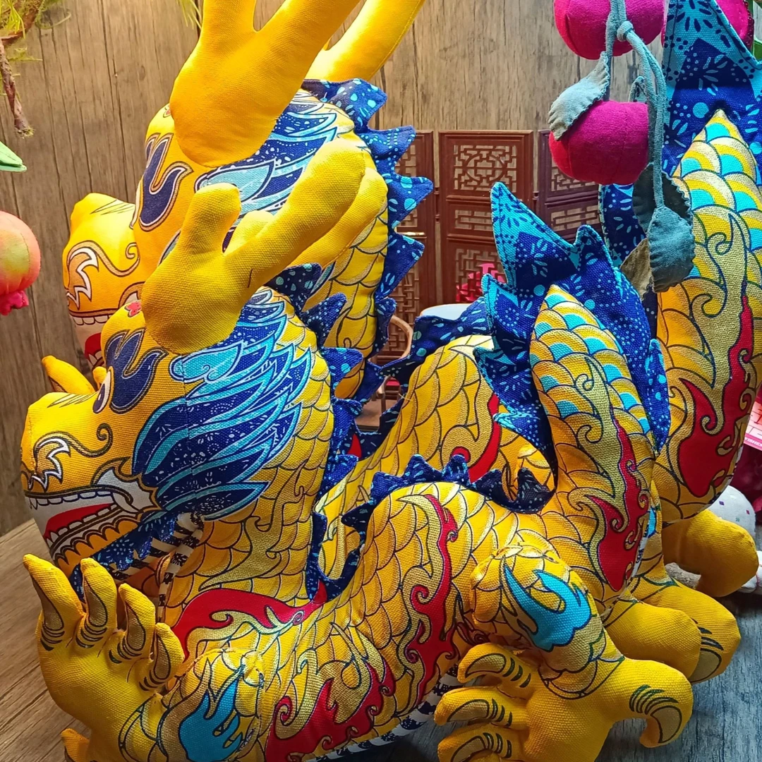 富贵吉祥龙立体香包，龙年新款，非遗，手工