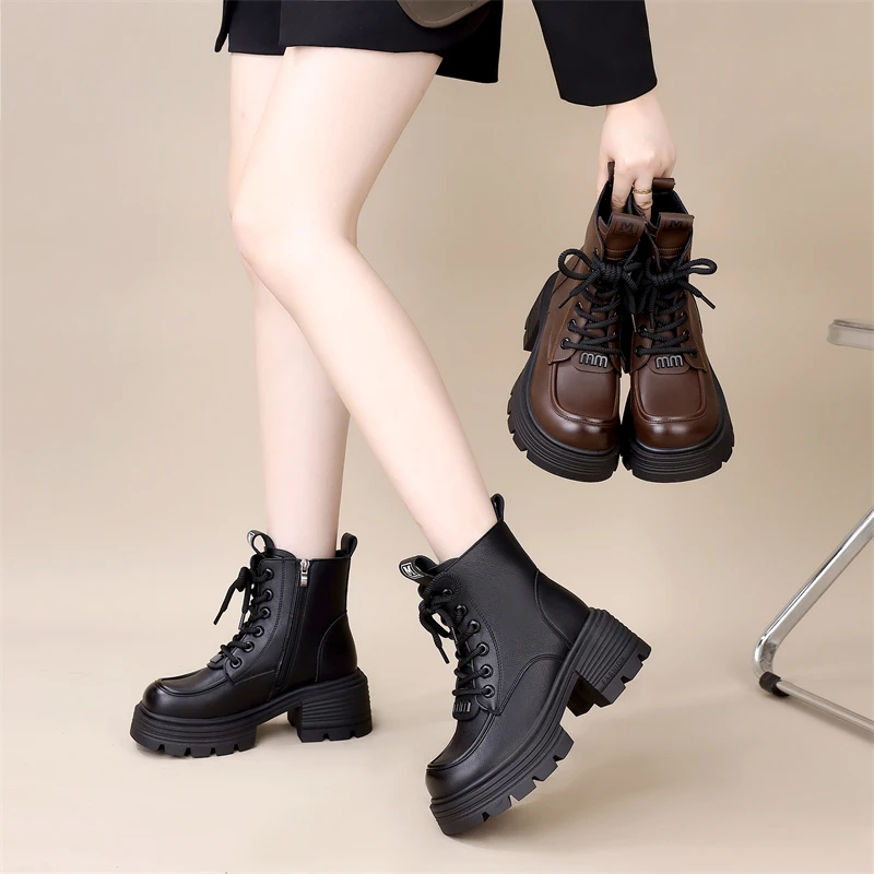 女2024秋冬新款厚底增高马丁靴时尚洋气增高小短靴网红爆款瘦瘦靴