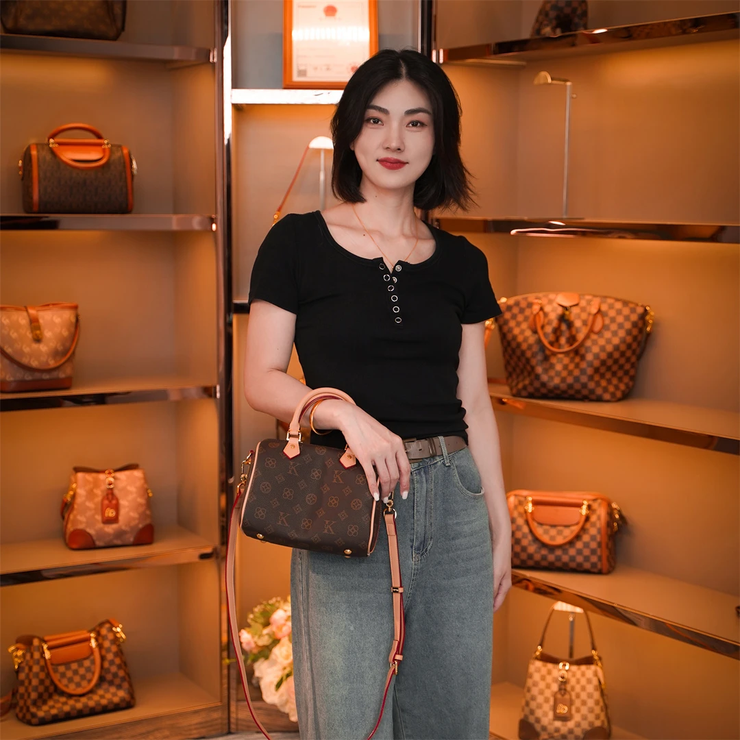 枕头包（杏色）时尚周轻奢时尚复古便携百搭斜跨包96098